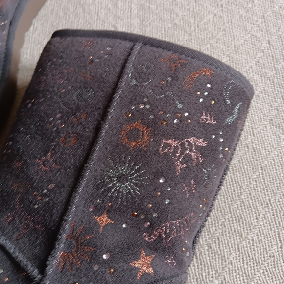 UGG ♡ zodiac suede winter boots celestial star moon - Picture 5 of 12